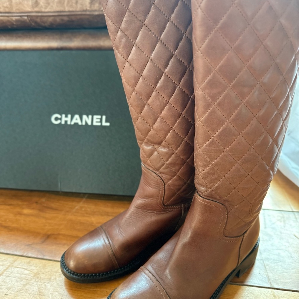 Chanel Women's CC Cap Toe Boots Quilted Leather Brown size :38 running small